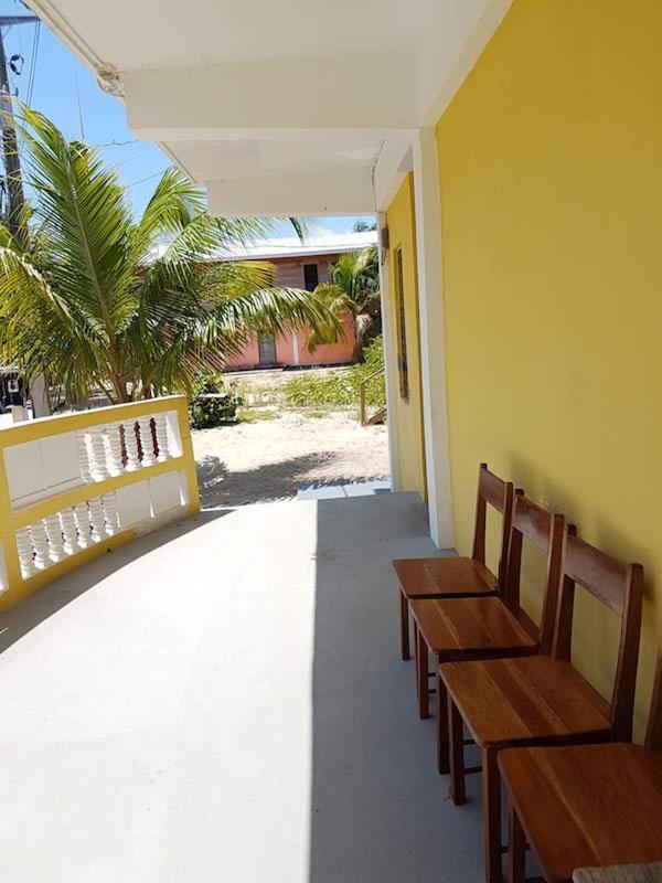 Serenade Hotel Placencia Esterno foto