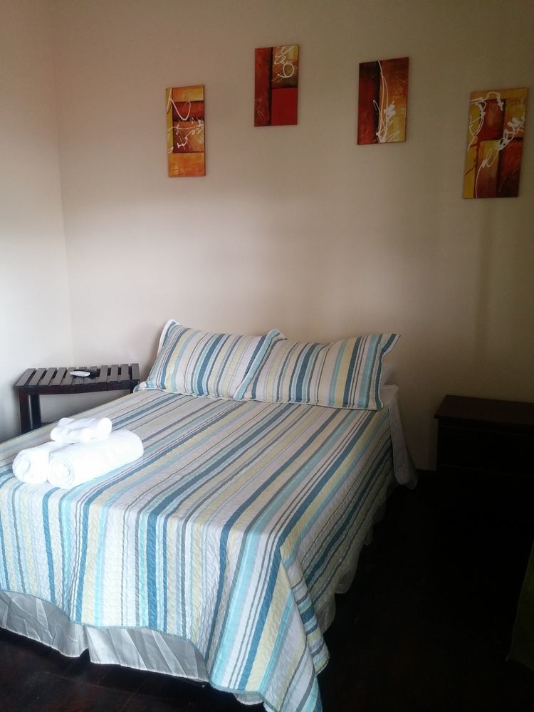 Serenade Hotel Placencia Esterno foto